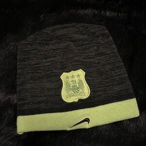Manchester City reversible beanie